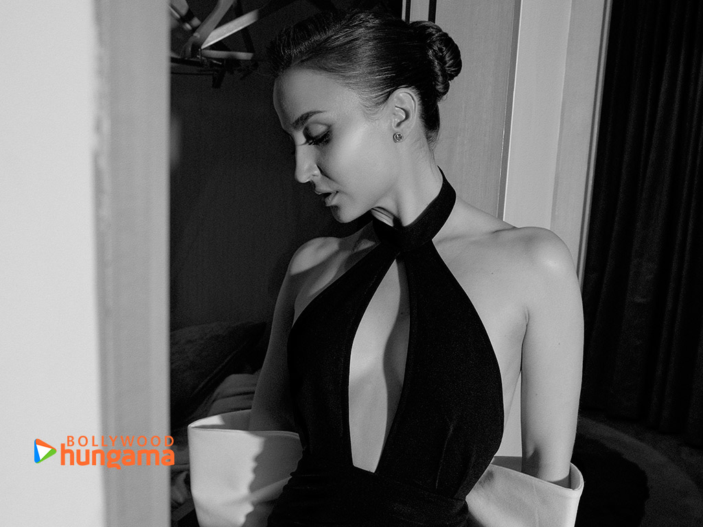 Elli AvrRam Elli AvrRam