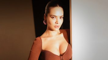 Celebrity wallpaper of Esha Gupta