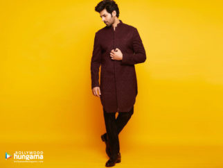 Celeb Wallpapers Of Kartik Aaryan