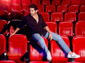Celebrity wallpaper of Kartik Aaryan