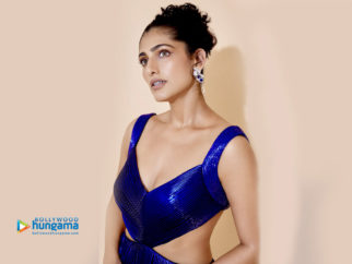 Celebrity wallpapers of Kubbra Sait