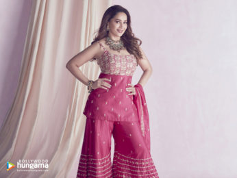 Celeb Wallpapers Of Madhuri Dixit