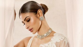 Celebrity wallpaper of Mouni Roy