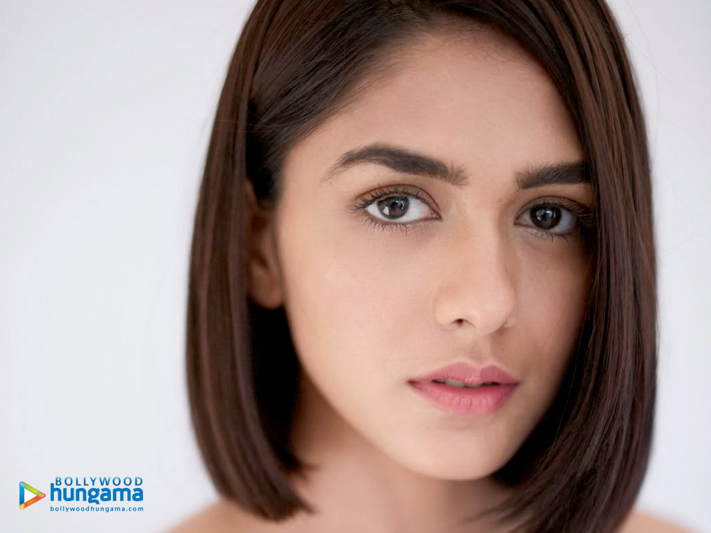 Mrunal Thakur Mrunal Thakur
