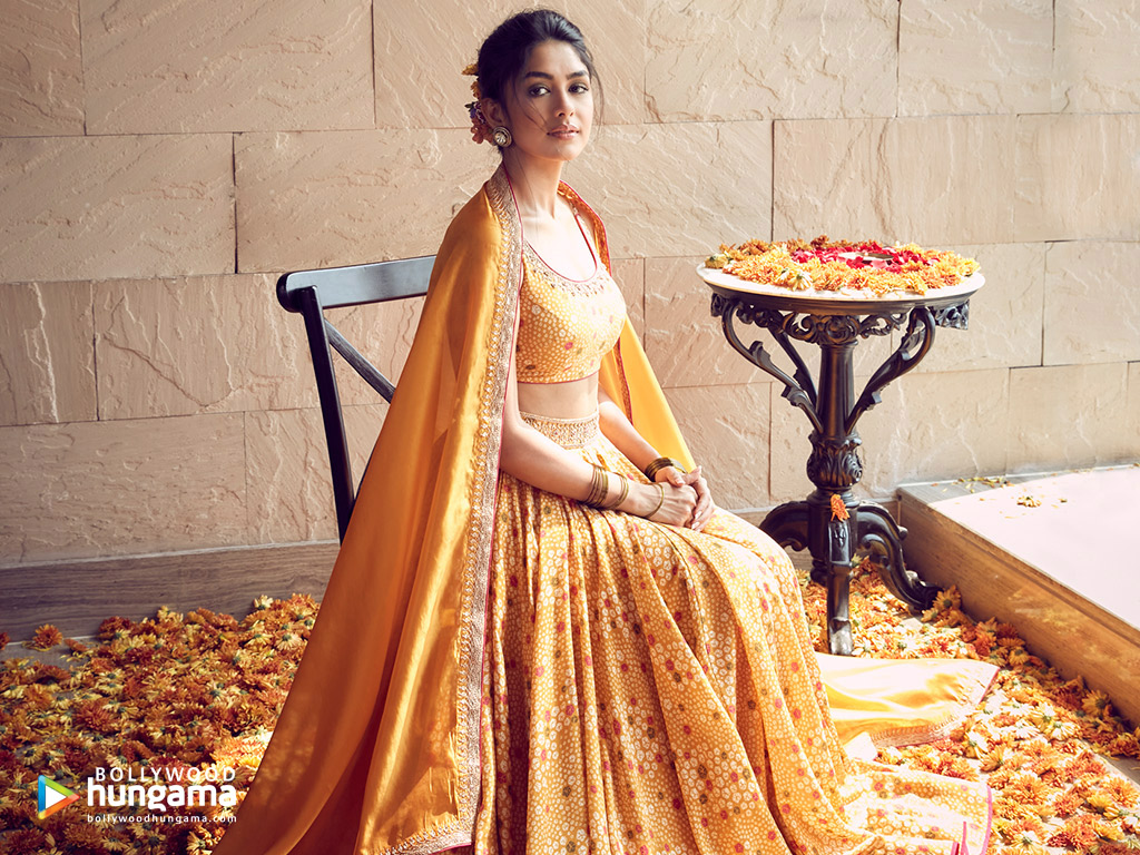 Mrunal Thakur Mrunal Thakur