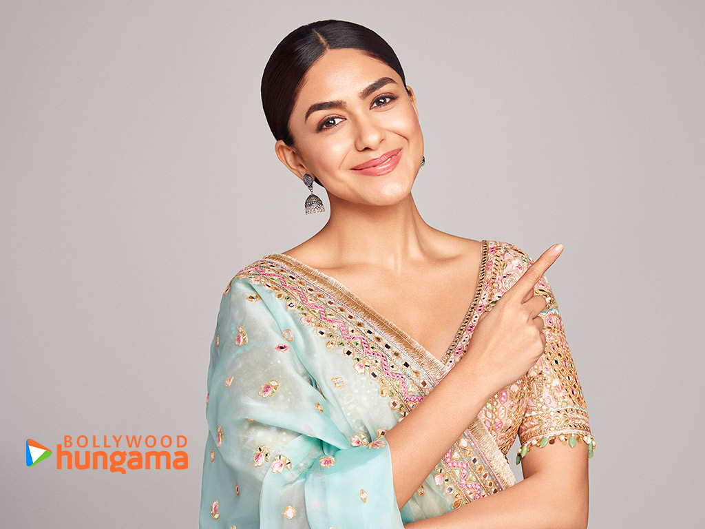 Mrunal Thakur Mrunal Thakur