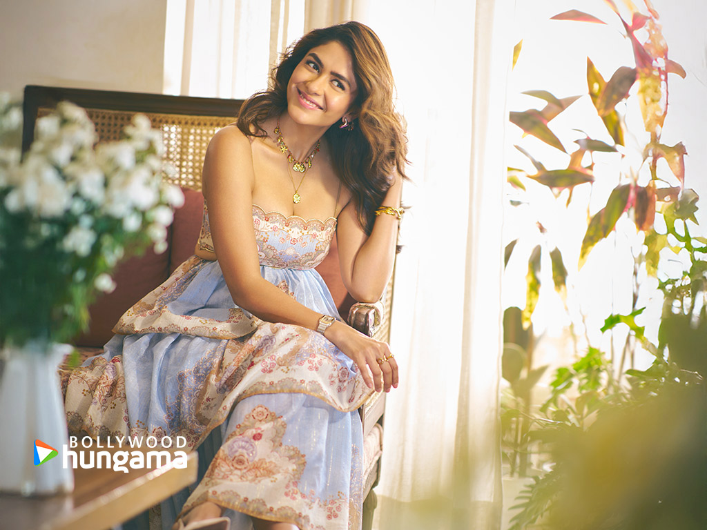 Mrunal Thakur Mrunal Thakur