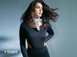 Celeb Wallpapers Of Mrunal Thakur