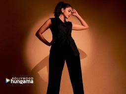 Celebrity wallpaper of Mrunal Thakur