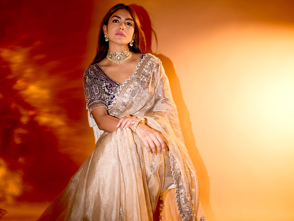 Mrunal Thakur 3 (2) Mrunal Thakur 3 (2)