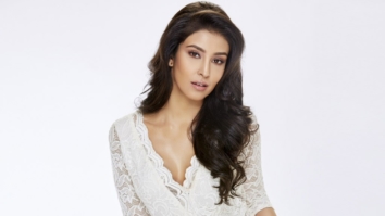 Celeb Wallpaper Of Navneet Kaur Dhillon