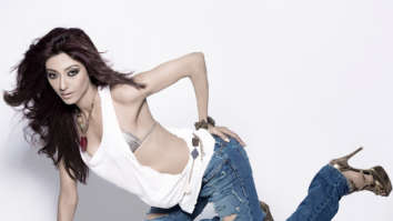 Celeb Wallpapers Of Paoli Dam