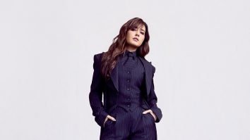 Celeb Wallpapers Of Raashii Khanna