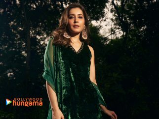 Celeb Wallpapers Of Raashii Khanna