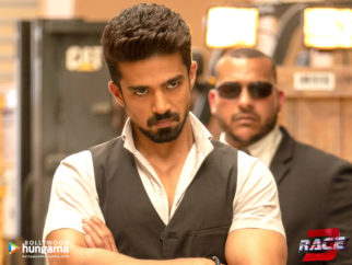 Wallpapers Of The Movie Race 3