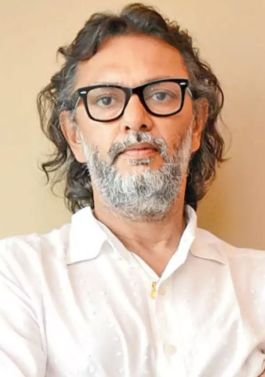 Laal Singh Chaddha mentions a record 18 filmmakers under 'Special