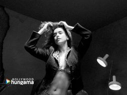 Celebrity wallpaper of Sanya Malhotra