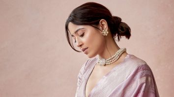 Celebrity wallpaper of Shweta Tripathi