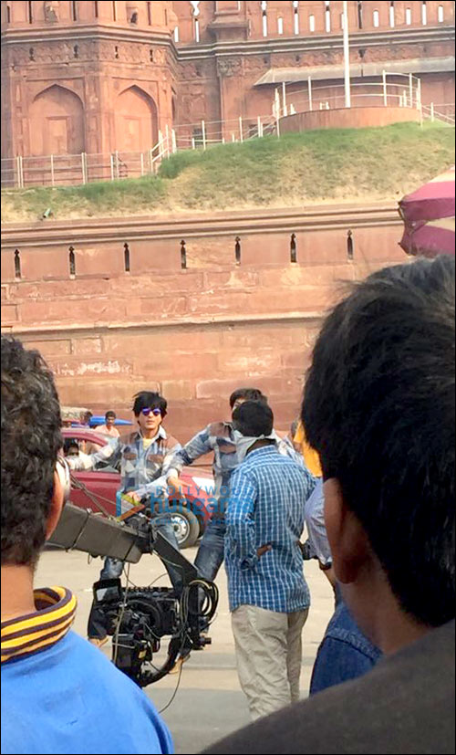 check out shah rukh khan shoots in delhi for fan 2