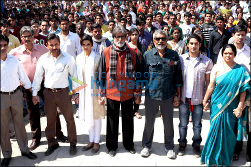 behind the scenes aarakshan 9