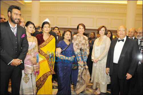 check out ajay kajol at the loomba foundation charity dinner 5