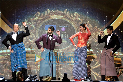 check out kevin spacey does lungi dance at iifa 3