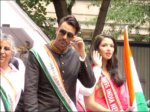 check out arjun rampal and parineeti chopra attend india day parade in ny 2