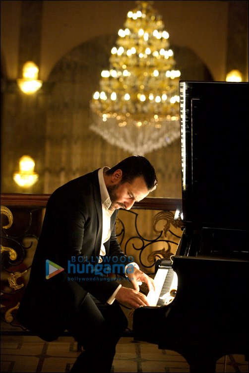 saif has blast dancing to pyaar ki pungi 6