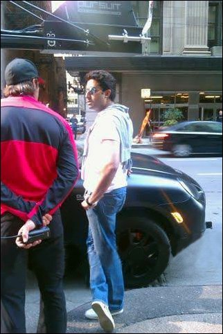 check out big b visits the dhoom 3 gang in chicago 3