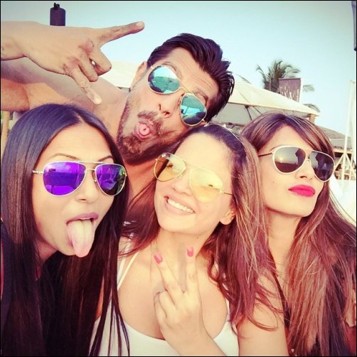 check out bipasha basu brings in karan singh grovers birthday in goa 3