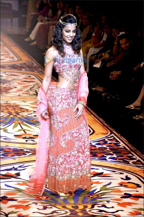 bollywood bling celebrate like big b aishwarya 2