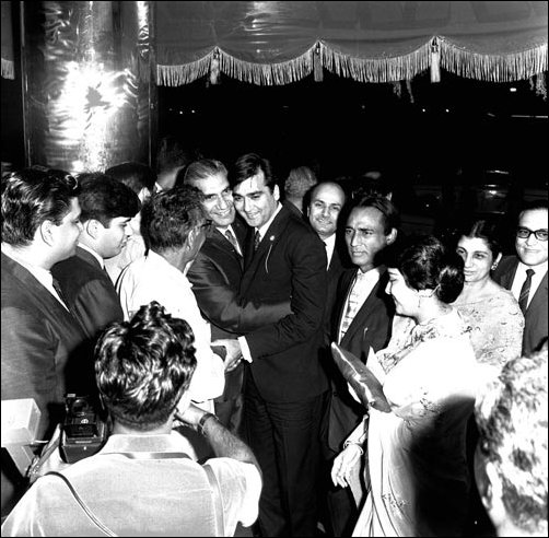 a pictorial journey of b r chopras golden years in bollywood 6 a pictorial journey of b r chopras golden years in bollywood 6