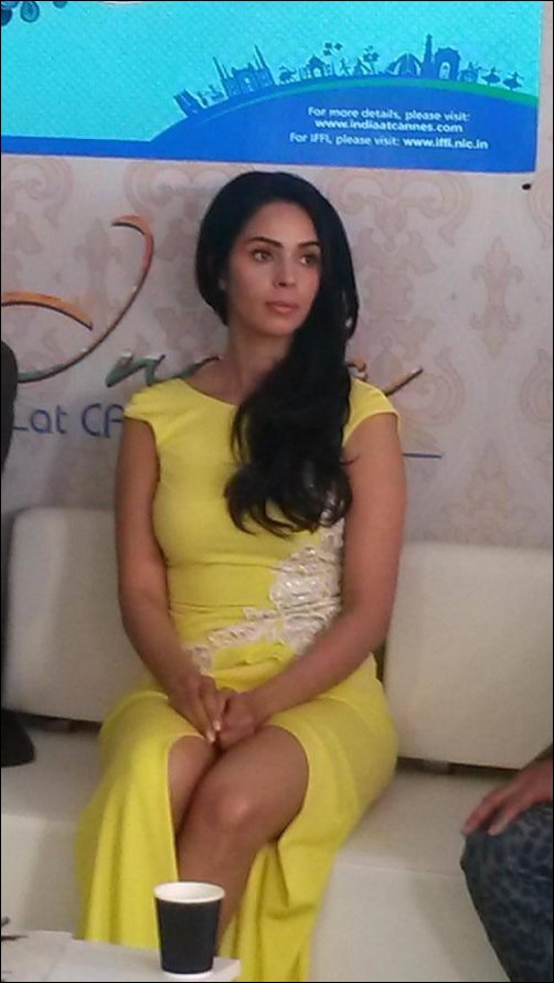 check out katrina kaif and mallika sherawat at cannes day 2 3