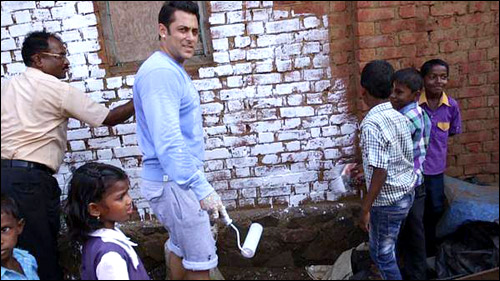 check out salman khan supports narendra modis cleanliness campaign 3