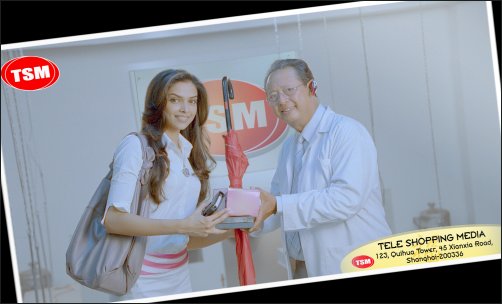 check out the crazy gadgets that deepika sells on tele shopping media in cc2c 2