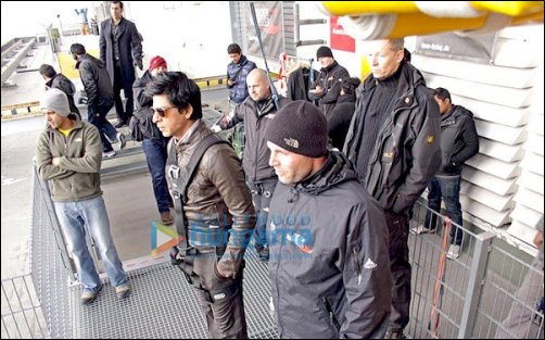 check out srk takes 300 feet plunge for don 2 3