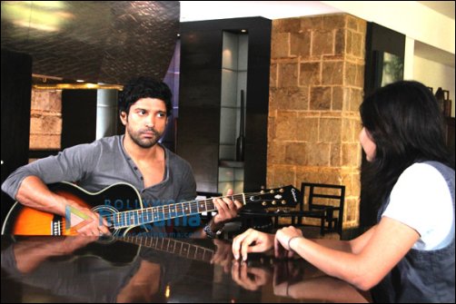 check out farhan akhtar meets his biggest fan on live my life 6 check out farhan akhtar meets his biggest fan on live my life 6