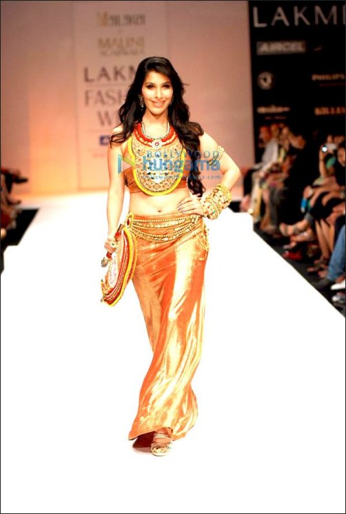 bollywood bling showstoppers galore 11