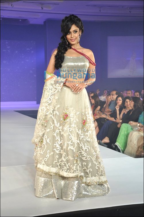 times glamour style walk 4