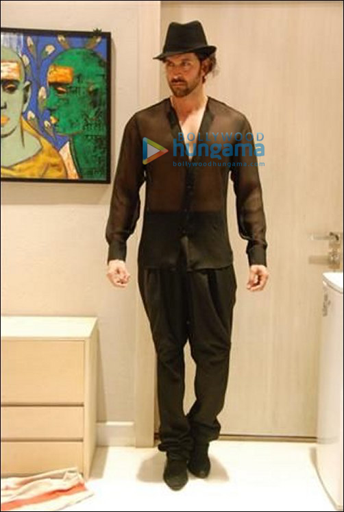 check out hrithik tries various get ups for first look of guzaarish 7
