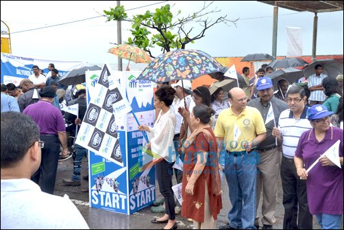 jacqueline fernandez flags off bike expedition to build back better in leh 4