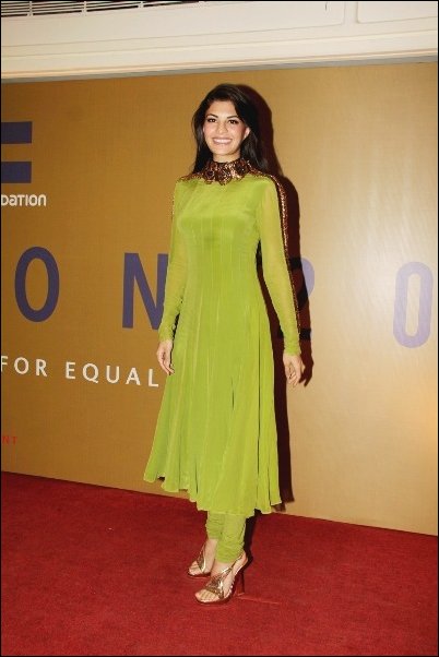 dress like a star jacqueline fernandez 5