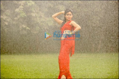 check out kangna goes retro in once upon a time in mumbaai 2