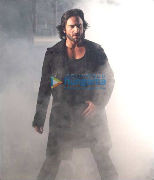 check out saif ali khan in special promotional music video of kurbaan 2