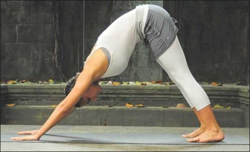 check out lara duttas yoga poses in her fitness dvd 3 check out lara duttas yoga poses in her fitness dvd 3