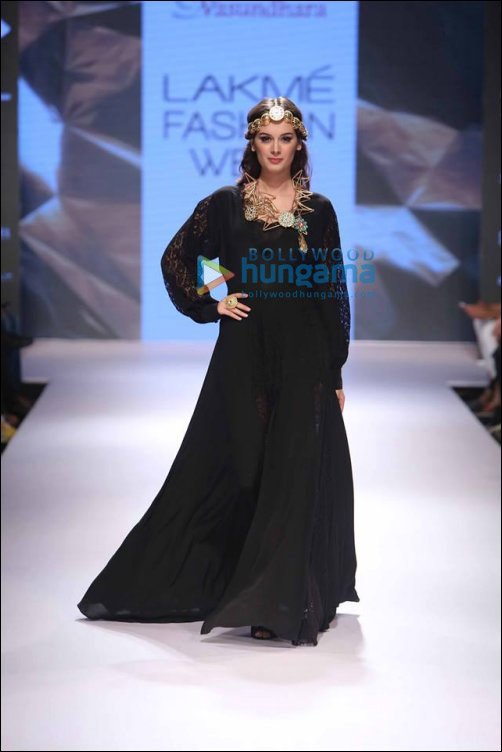 check out b town showstoppers at lfw wf 2015 day 3 4