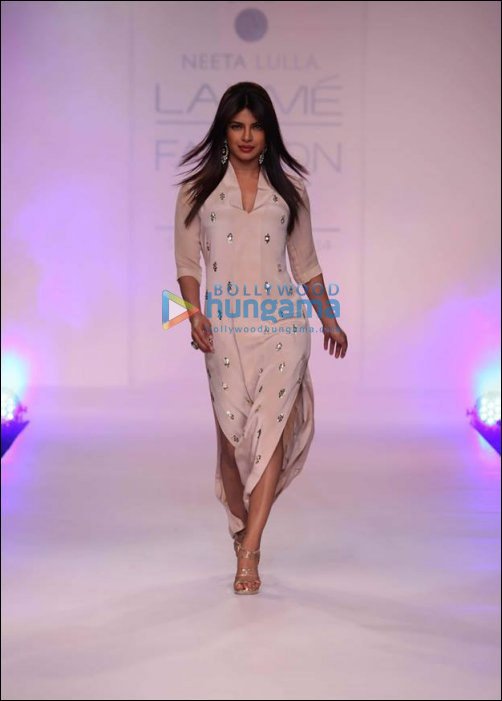 check out b town showstoppers on day 5 at lfw sr 3