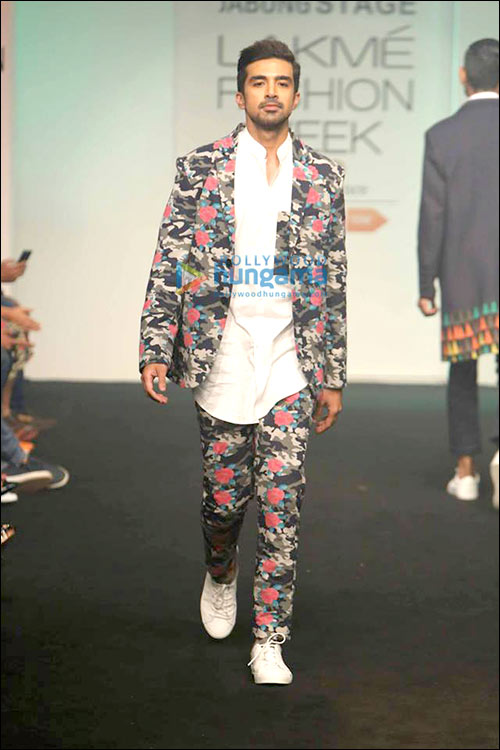 check out b town showstoppers at lfw wf 2015 day 5 10