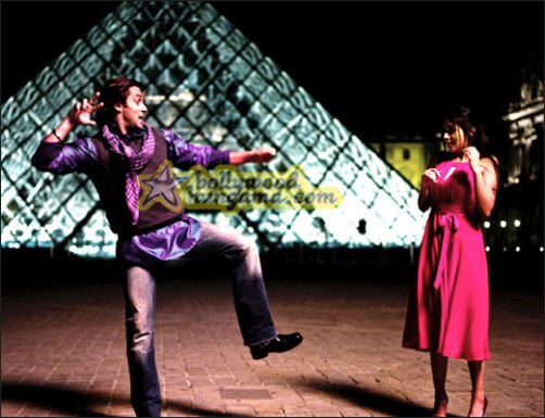 exclusive look at salman and asin shooting in paris for london dreams 4