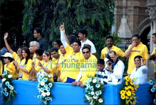 akshay john vidya genelia gul other celebs join in the mumbai marathon 8